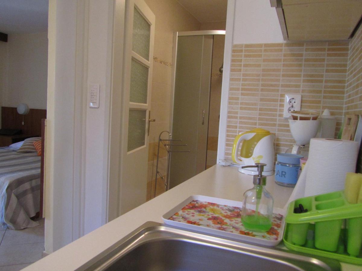 Apartment Petrovic กอร์จูลา ภายนอก รูปภาพ