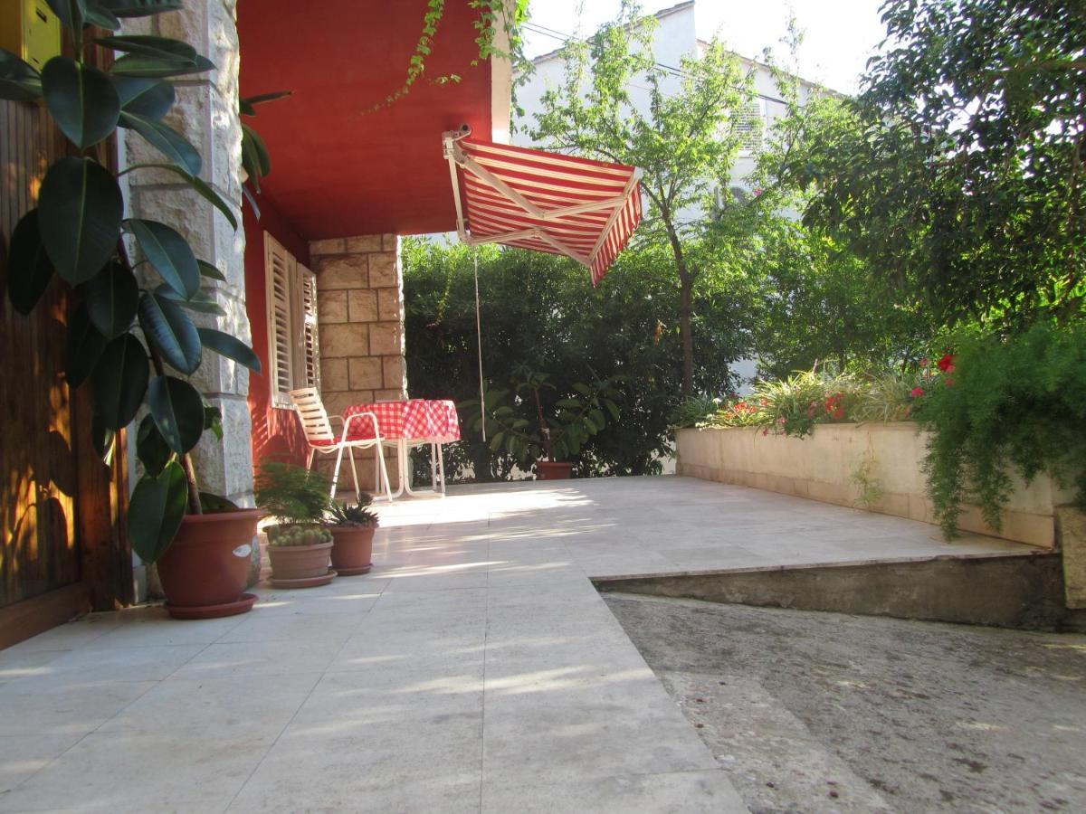 Apartment Petrovic กอร์จูลา ภายนอก รูปภาพ