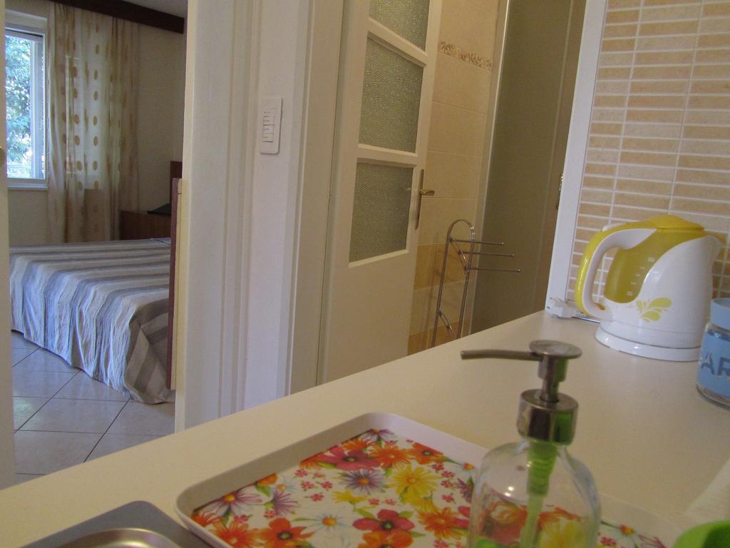 Apartment Petrovic กอร์จูลา ภายนอก รูปภาพ