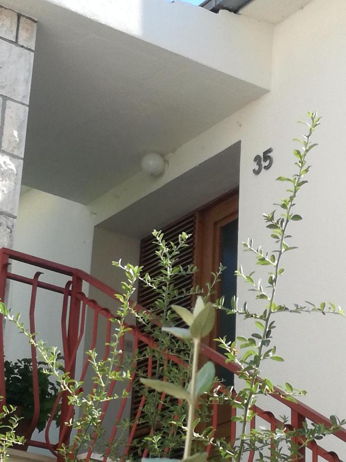 Apartment Petrovic กอร์จูลา ภายนอก รูปภาพ
